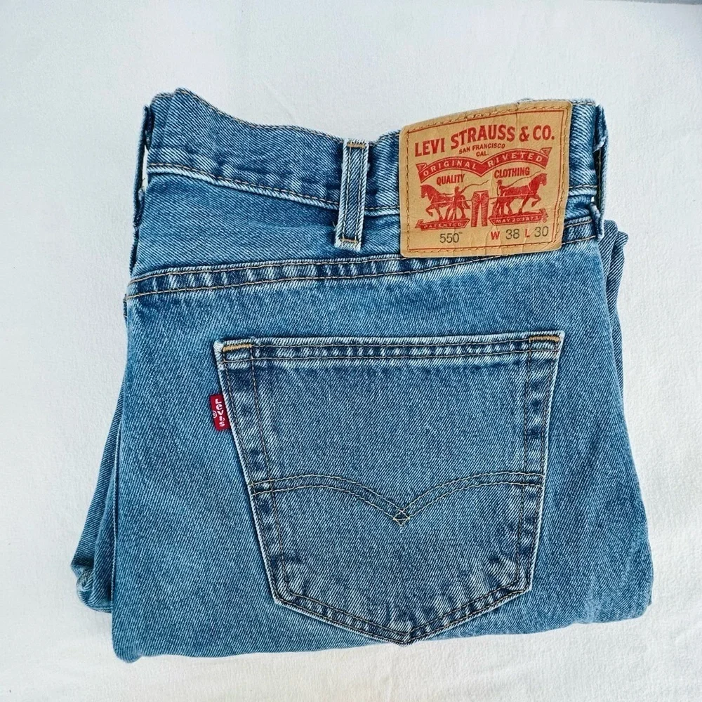 Levi's 550 Blue Relaxed Fit Jeans Classic Denim Style# A1